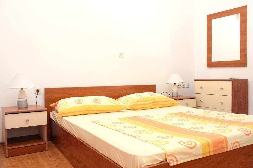 Apartments Dani มาคาร์สกา ภายนอก รูปภาพ